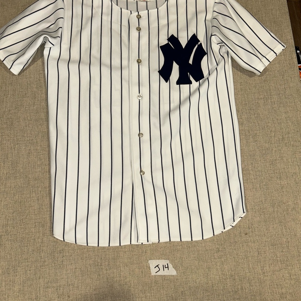 Men's White and Navy Striped Baseball Jersey